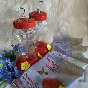 2x’s Hummingbird Feeders & Four 4oz Bags of Nectar